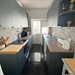Lovely 1 Bedrom アパート ラゴス