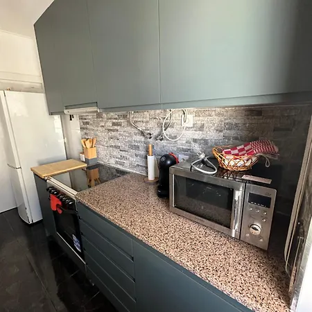 Lovely 1 Bedrom ラゴス